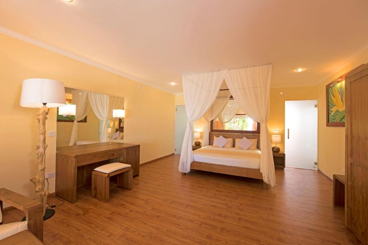 Thulhagiri Island Resort & Spa Thulhaagiri Екстериор снимка
